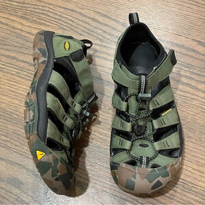 KEEN Boys Big KIDS NEWPORT H2- DUSTY OLIVE